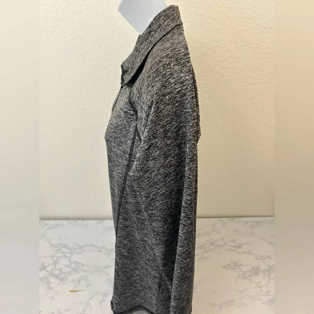 Active Top Women's Sz Medium Gray Long Sleeve 1/4 Zip Shirt Moisture Control​ - Picture 2 of 4